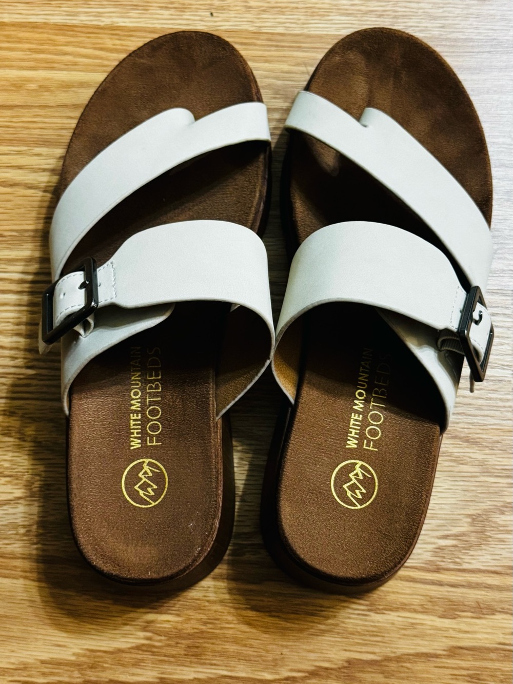 Ladies White Mountain Sandals